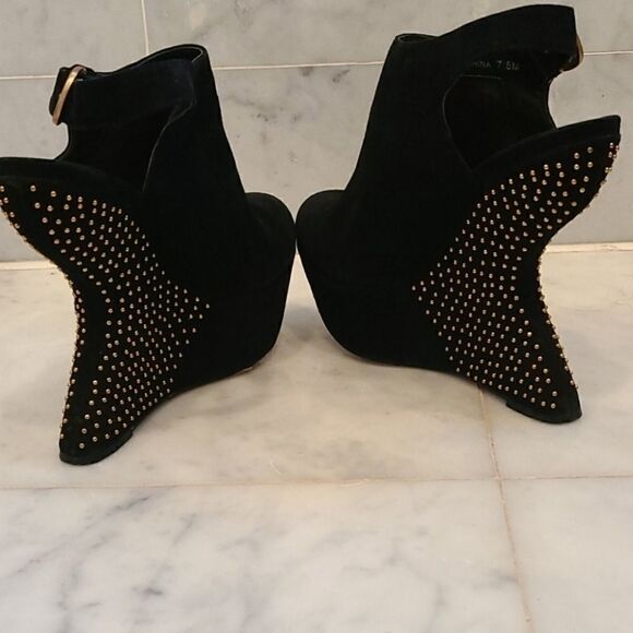 DolceāVitaāBlackĀ SuedeāShoesāsizeā7.5 - Picture 3 of 4